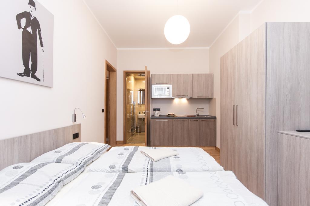 Manesova Astra Apartment Praha Rom bilde