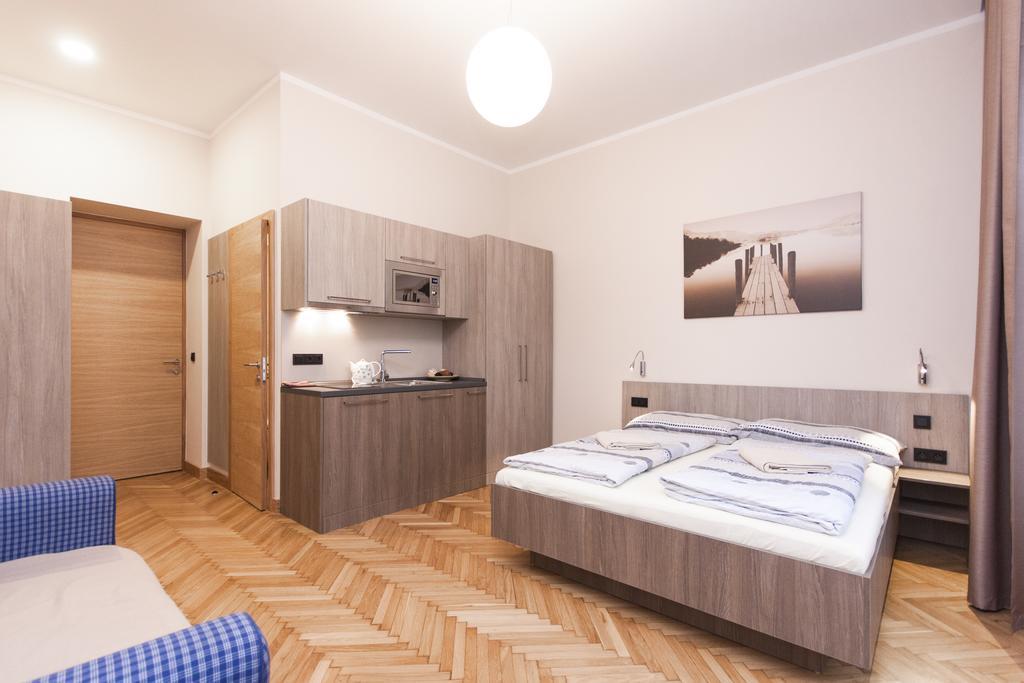 Manesova Astra Apartment Praha Rom bilde