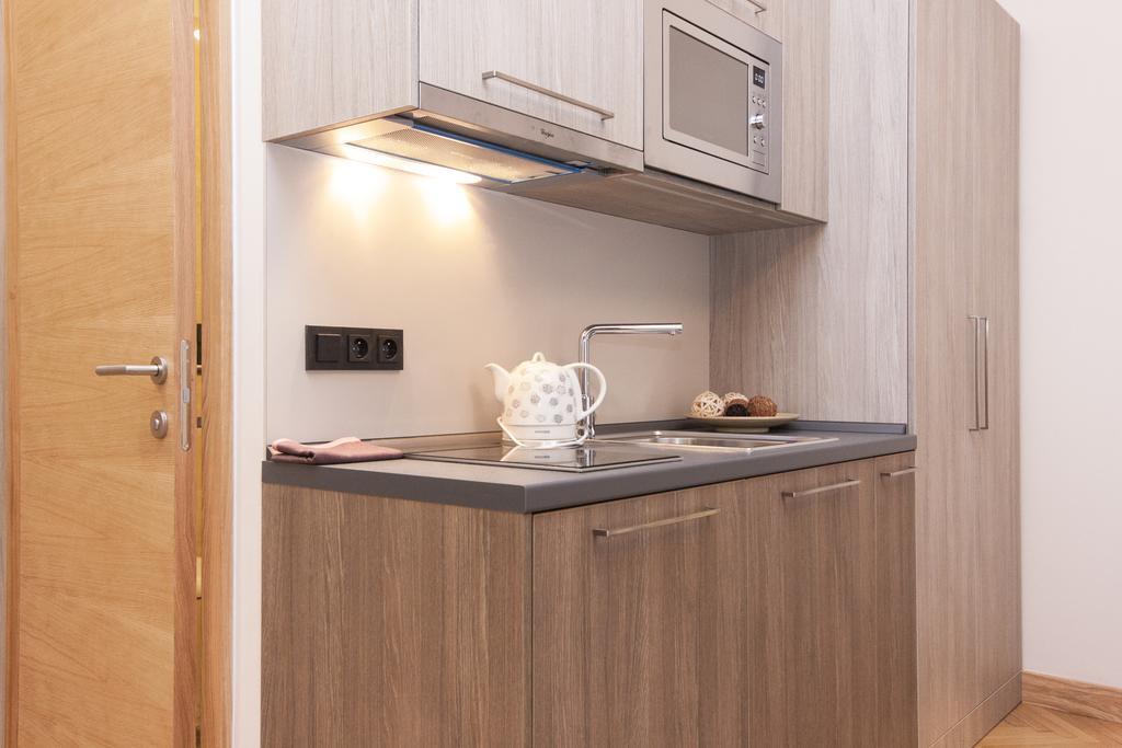 Manesova Astra Apartment Praha Rom bilde